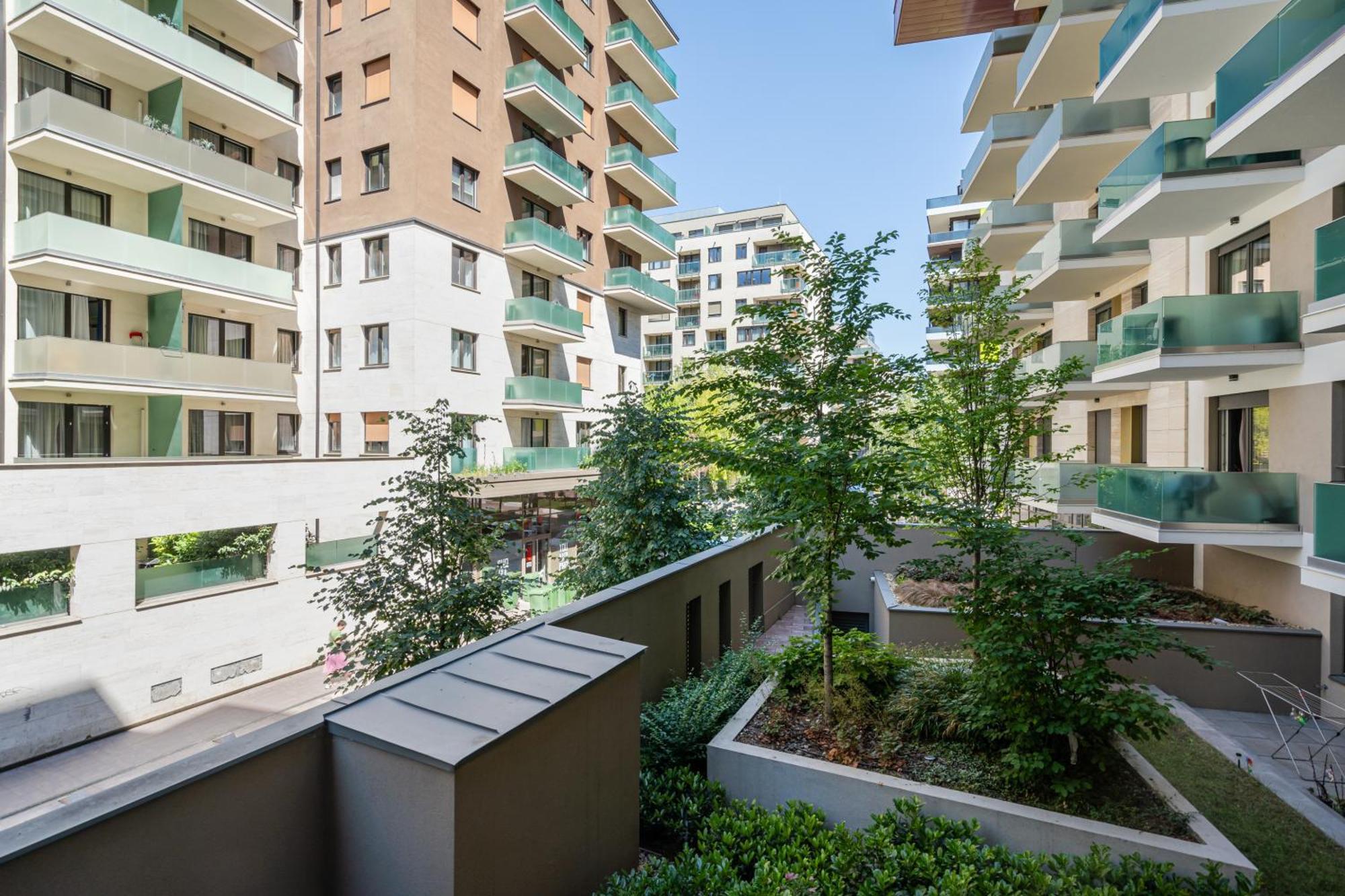 Апартаменти Corviana With Balcony *